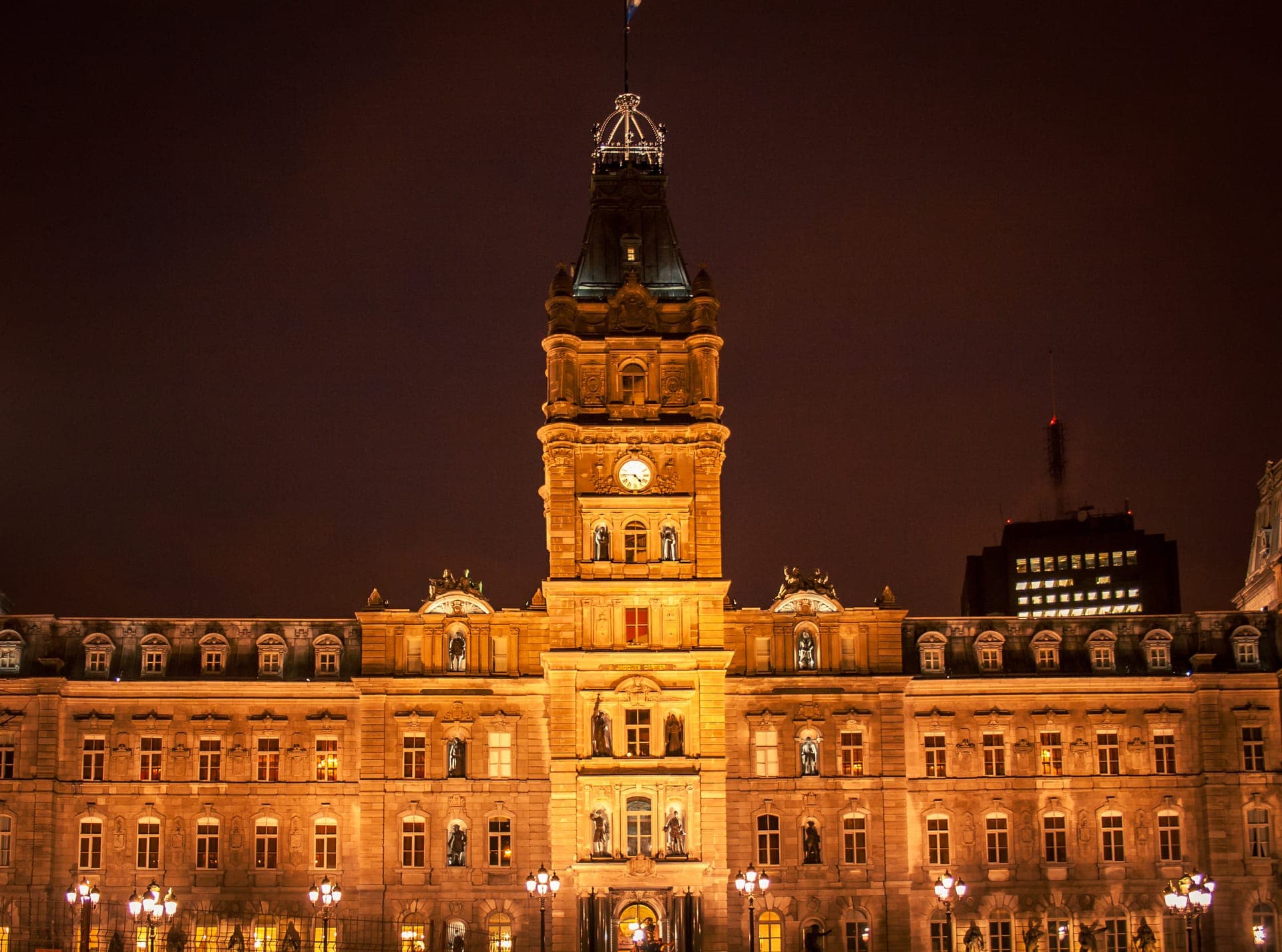 Quebec Parliament Building at night